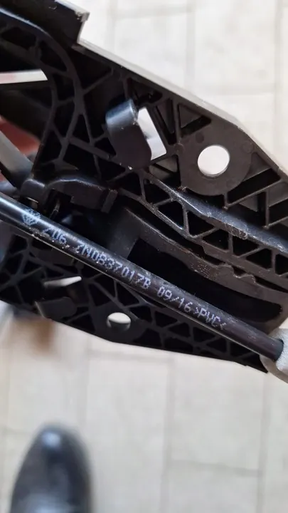 Oikea etuoven kahva VW Sharan II Lift image 4