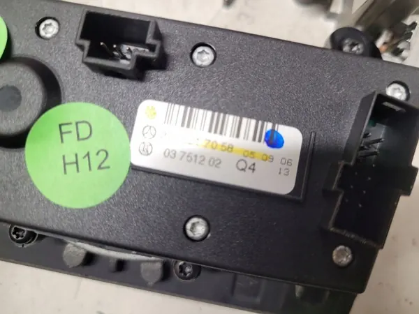 Mercedes-Benz Schaltgestänge OEM 2118217058 image 6
