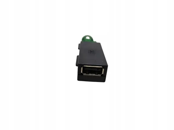 USB-Anschluss OEM 5Q0035726E für Skoda Modelle image 2