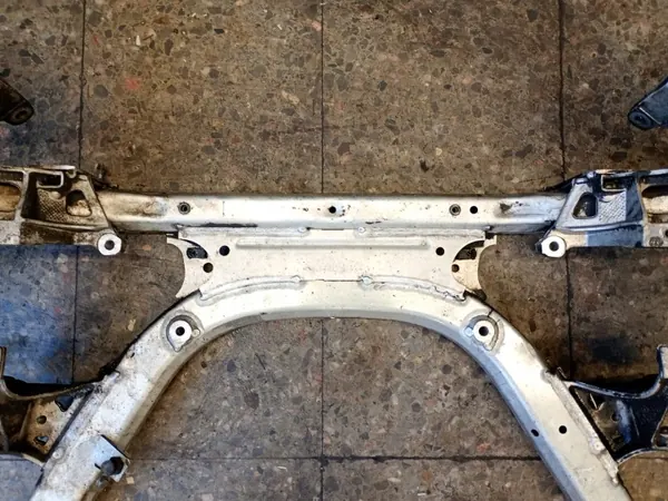 Fram släde vagn OEM 6759462 för BMW E61 2.5 image 3