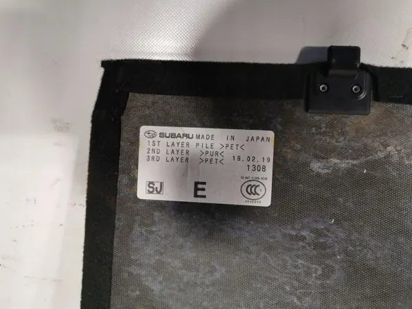 Alfombrilla de maletero Subaru Forester OEM FBZ14892 - Usado image 3