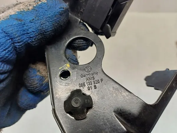 Válvula de vácuo AUDI A6 C7 3.0TFSI 037906283C image 5