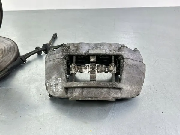 Audi A6 S6 C7 Jarrulevy & Jarrusatula Set OEM 8R0615105CD image 7