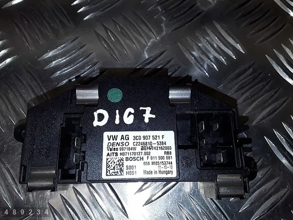 Relé de Resistencia de Calefacción Audi A3 Sportback 2011 F011500081 image 4