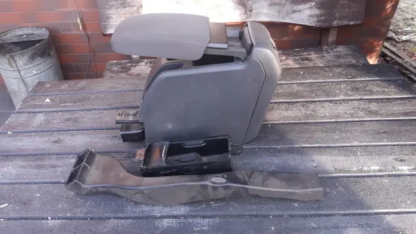 OEM PODŁOKIETNIK 1K Käsinoja VW Golf 5, Jetta image 2