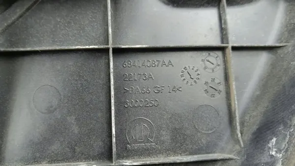 Jeep OE FOB57876 Motorkapstrip voor Grand Cherokee 2023 image 5