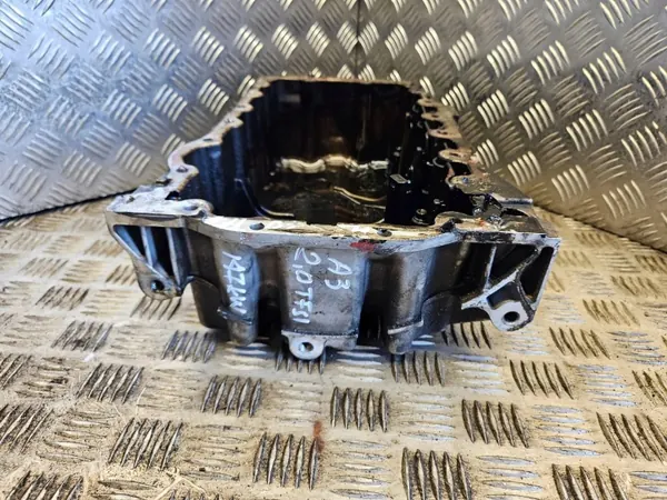Audi OE oliepan voor A3/S3 8P 2005 - Gebruikt image 2