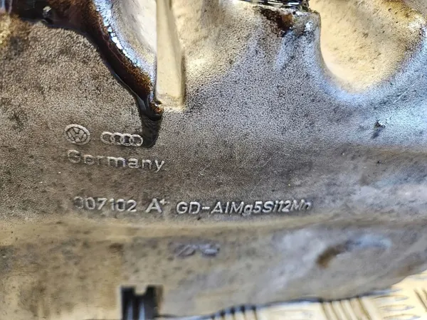 Audi OE oliepan voor A3/S3 8P 2005 - Gebruikt image 10