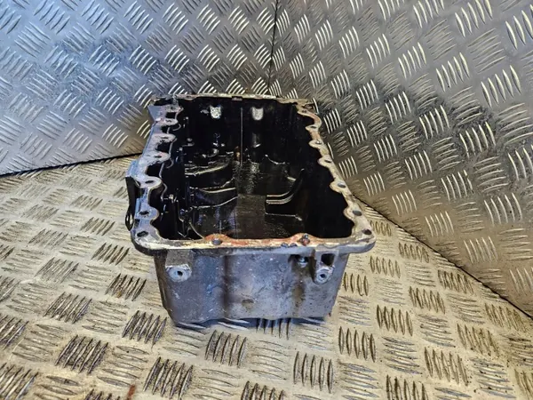 Audi OE oliepan voor A3/S3 8P 2005 - Gebruikt image 5