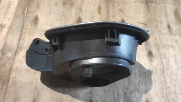 Trappe à carburant Ford Puma 2020 OEM L1TB-S27936-BA image 3
