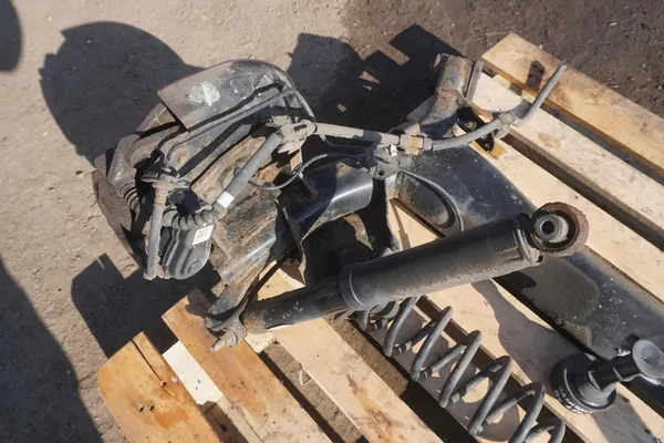 Nissan Qashqai II J11 Trave Posteriore 555014EA0A image 3