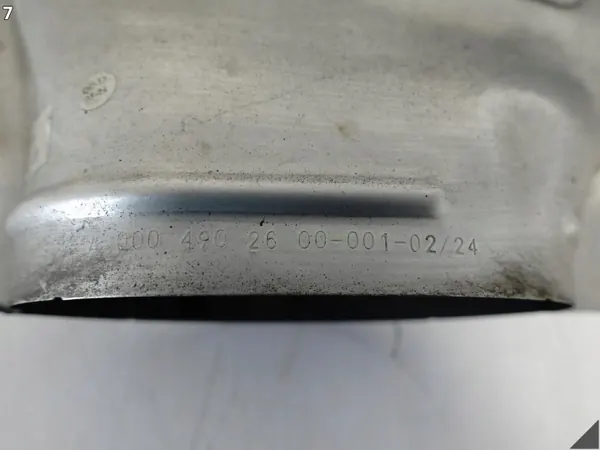 OEM 66946959 Pakopää oikea taka Mercedes image 8