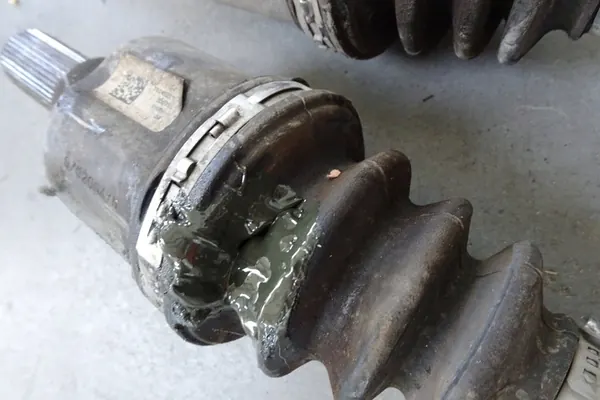 PEUGEOT 208 II Eixo de transmissão dianteiro esquerdo OEM 9836046380 image 3