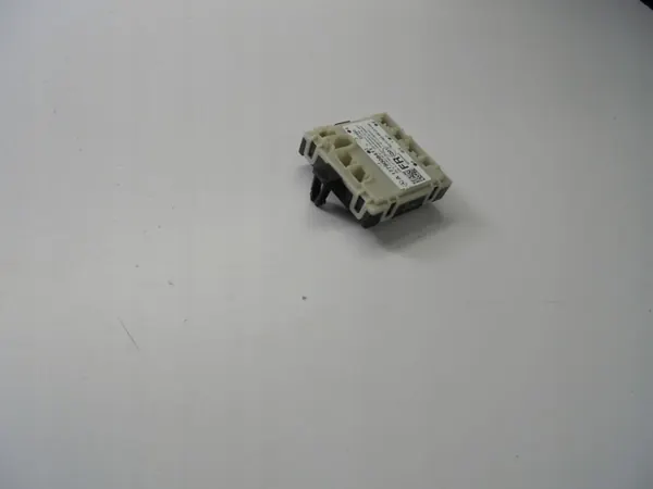 Mercedes A177 fönsterreglage OEM A1779008411 image 2