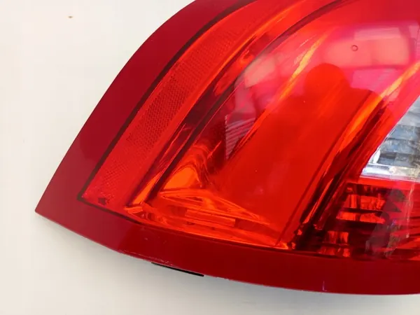 VOLVO XC60 1 I 2008- Luz Trasero Izquierdo 31323034 image 7