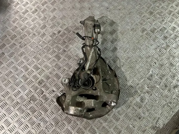 Mercedes-Benz framhjulsnav OEM A2133325100 image 4