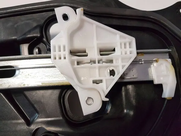 MAZDA CX-5 II 17- Tampa do elevador de janela traseira esquerda KB7W7397X image 4