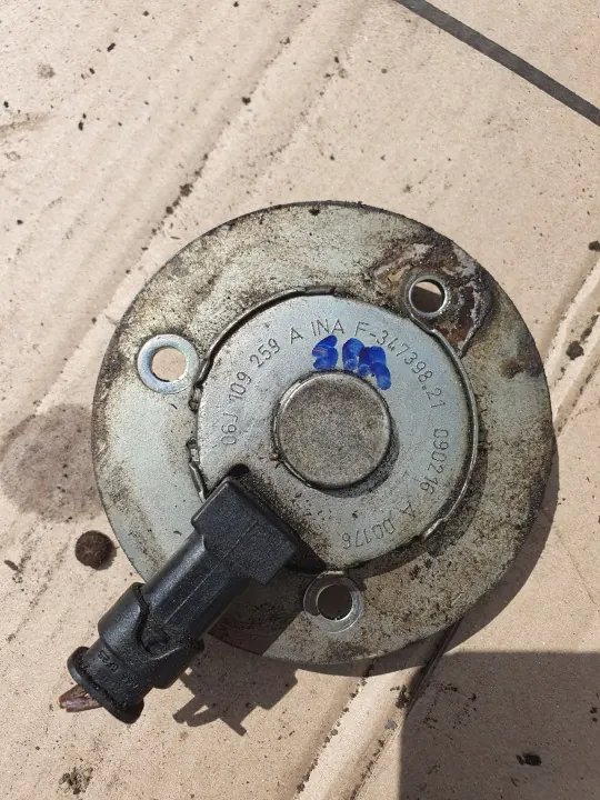 OEM 06J109259A Válvula de sensor de fase del árbol de levas image 2