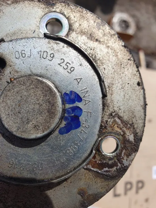 OEM 06J109259A Válvula de sensor de fase del árbol de levas image 3