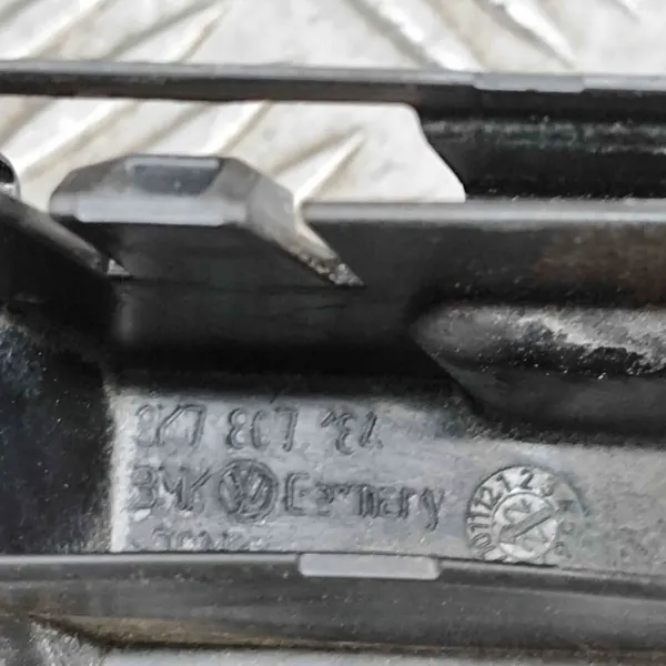 Supporto paraurti anteriore destro VW Caddy V 2K7807184 image 6