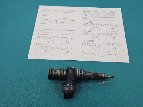 Pompe à carburant Bosch d'occasion OEM 0414720037 1.9 TDI image 2