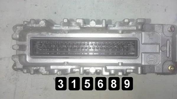 VW Polo ECU OEM AM-315689 1995 Gebruikt image 3