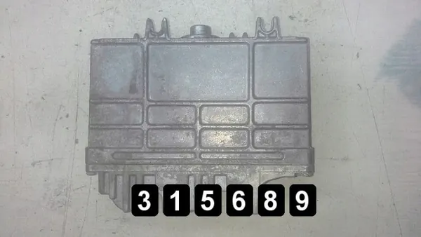 VW Polo ECU OEM AM-315689 1995 Gebruikt image 4