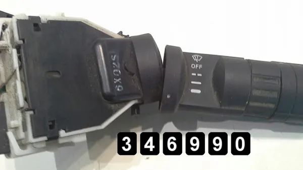 Interruptor Nissan OEM AM-346990 para Navara 2007 image 2