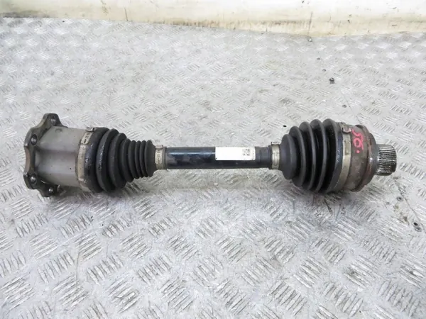 Begagnad framaxel halvaxel vänster/höger OEM 8W0407271E image 2