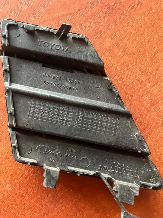 TOYOTA YARIS H/B XP150 17-20 TAPPO GANCIO 521270DB10 image 2