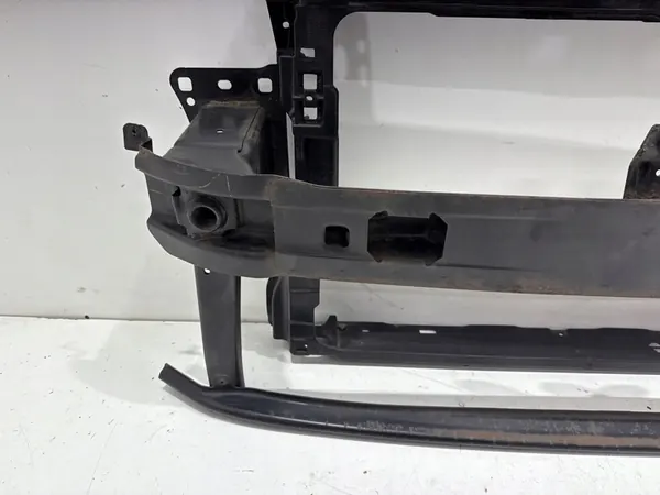 VOLKSWAGEN PASSAT B8 Reforço de Viga Frontal image 2