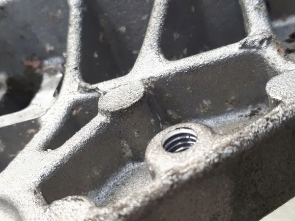 Support refroidisseur EGR Maserati Ghibli OEM 90513443F image 4