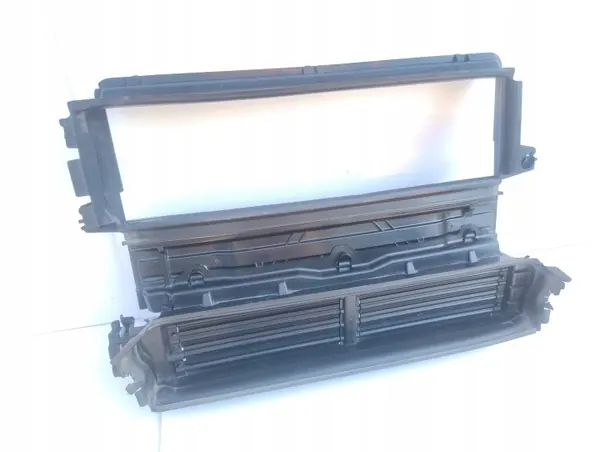 Grille d'Entrée d'Air OEM 31455482 Côté Passager Avant image 3