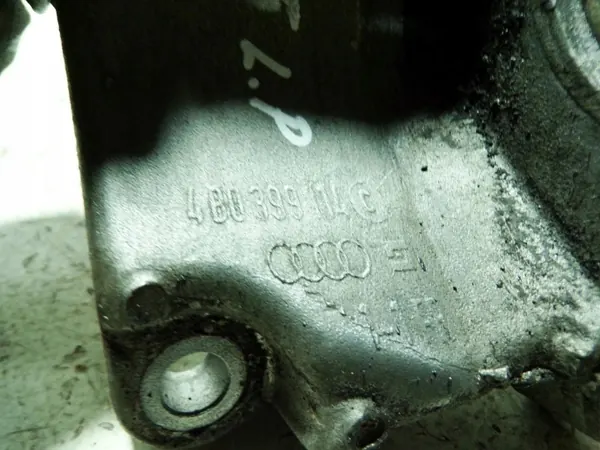 Support de boîte OEM 4B0399114C pour Audi 2.5L Diesel image 3