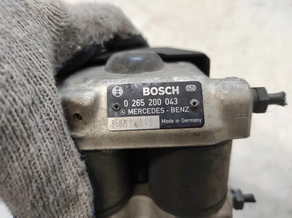 Mercedes ABS-pomp OEM 0265200043 voor E W124 3.0 4MATIC image 6