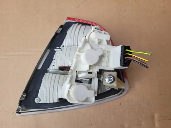 BMW 3 E90 04-07 Sedán Luz Trasera Izquierda 6937459 image 6