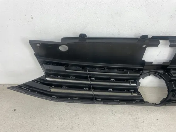 VW PASSAT B8 Grill 3G0853653 image 10