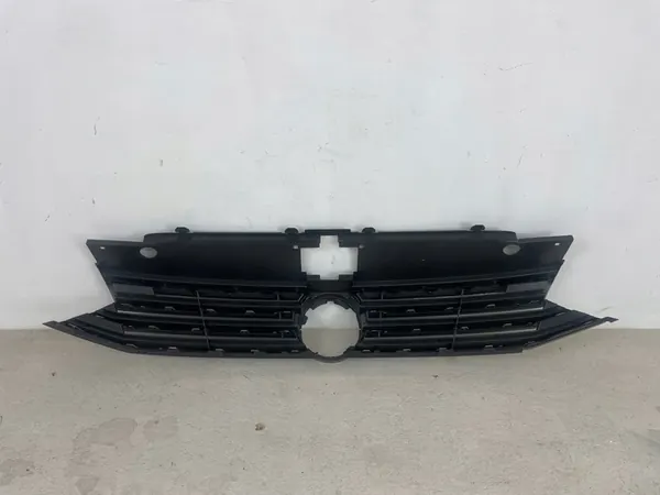 VW PASSAT B8 Grill 3G0853653 image 9