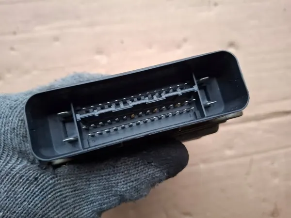 Ophangingmodule OEM 8V0907376G Audi A3 image 4