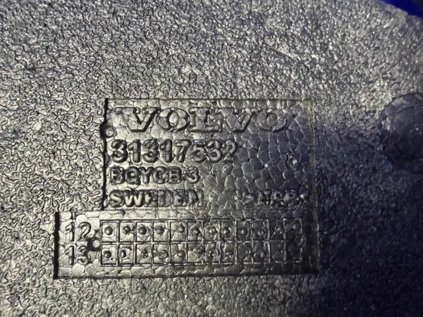 OEM 31317532 Korjaussarja Volvo V40 II tavaratilakompressorille image 6