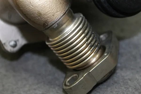 EGR-jäähdytin OEM 8476993 BMW N47 N57 2.0D-3.0D image 4