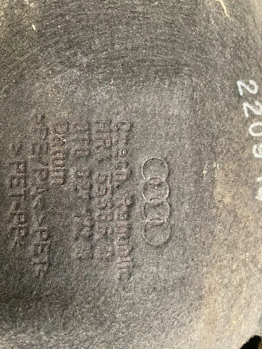 Aile avant droite Audi A5 8T OEM 8T0821172 image 3