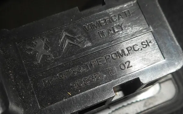 Microinterruptor OEM 95835T para maletero Peugeot 308 II image 3