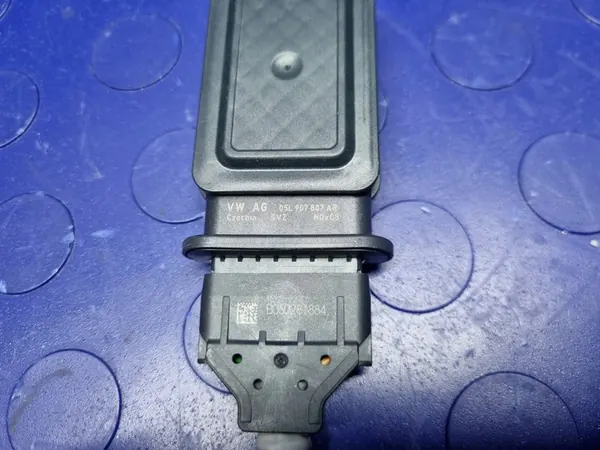 AUDI A3 8Y 2.0 TDI SENSOR NOX LAMBDA ORIGINAL 05L907807AR image 8