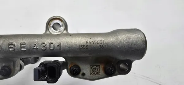 BMW 1 F40 Sprutgjutningslist OEM 8656548 image 5