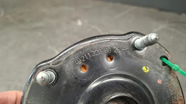 Supporto Ammortizzatore Mercedes W211 image 5