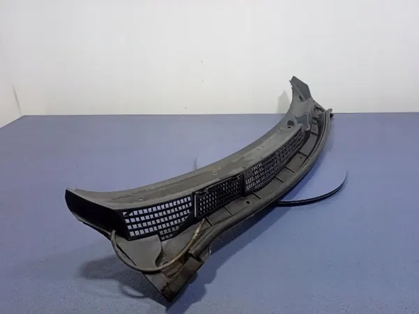 Nissan OE bovenste schermrand OEM 66862JD900 image 3