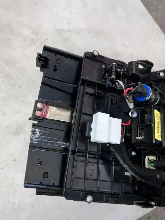 Chargeur sans fil Kia Optima Hybride OEM 95560-A8000 image 10