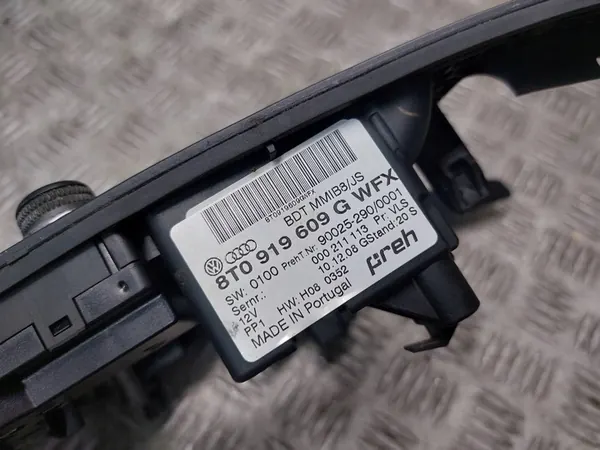 Ventilatiepaneel + Radiopaneel Audi Q5 2009 image 5