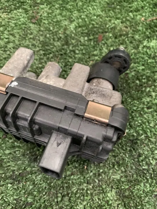 Turbokompressoraktor OEM 49335-19411 för BMW F10 2.0 image 3